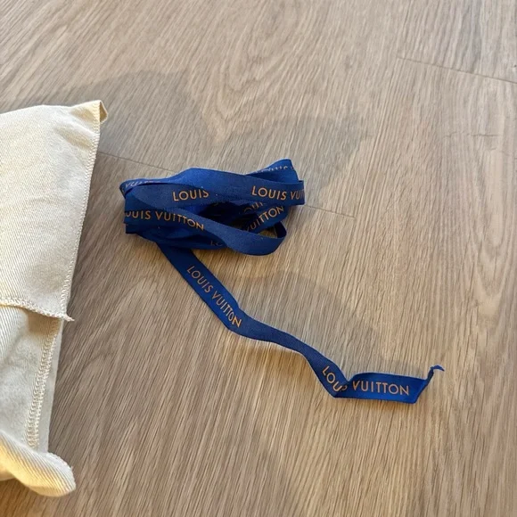 Louis Vuitton Limited Edition Pochette Voyage MM Monogram Eclipse Pacific Blue - Picture 12 of 16